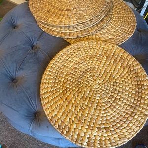 Threshold rattan/wicker placemats
